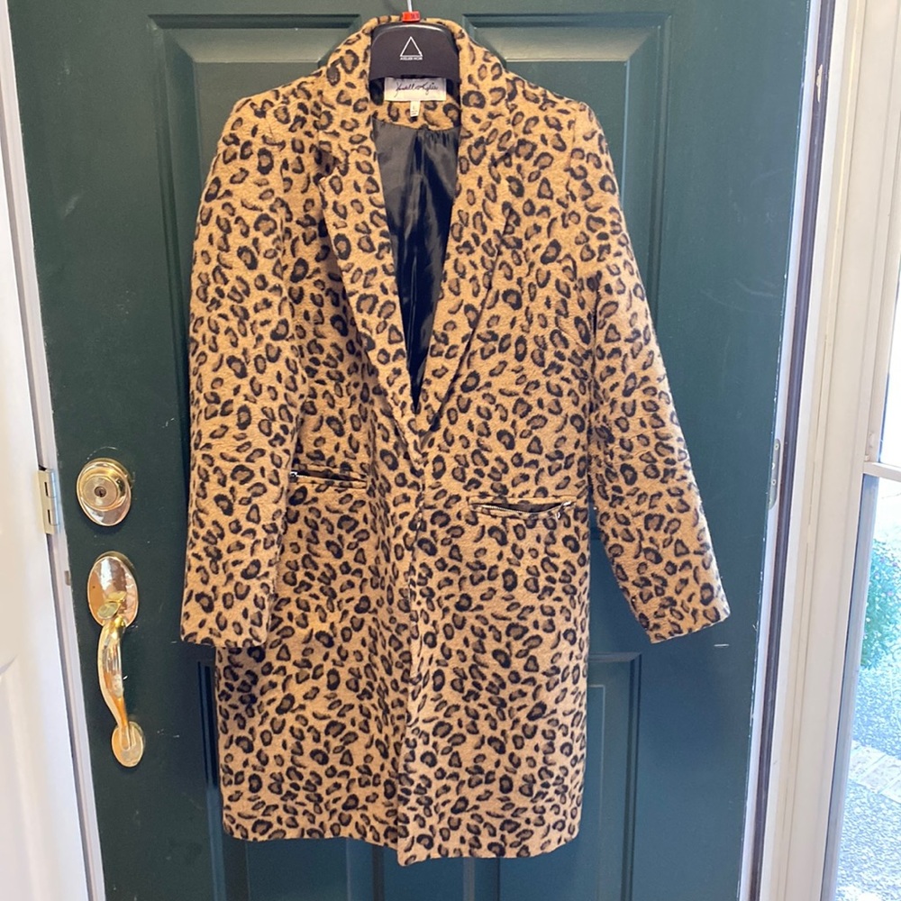 Kendall & Kylie leopard coat Size L
